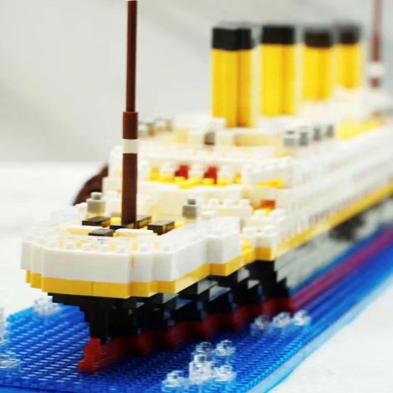 Titanic LEGO Building Set 1860pcs | Large Cruise Ship, DIY Kids Toys - VarietyGifts